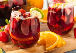 How to Make Red Sangria With Flair